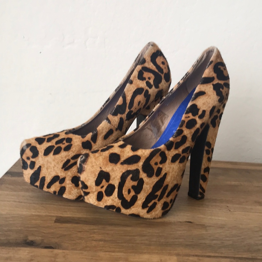 Jeffrey Campbell Cheetah pump